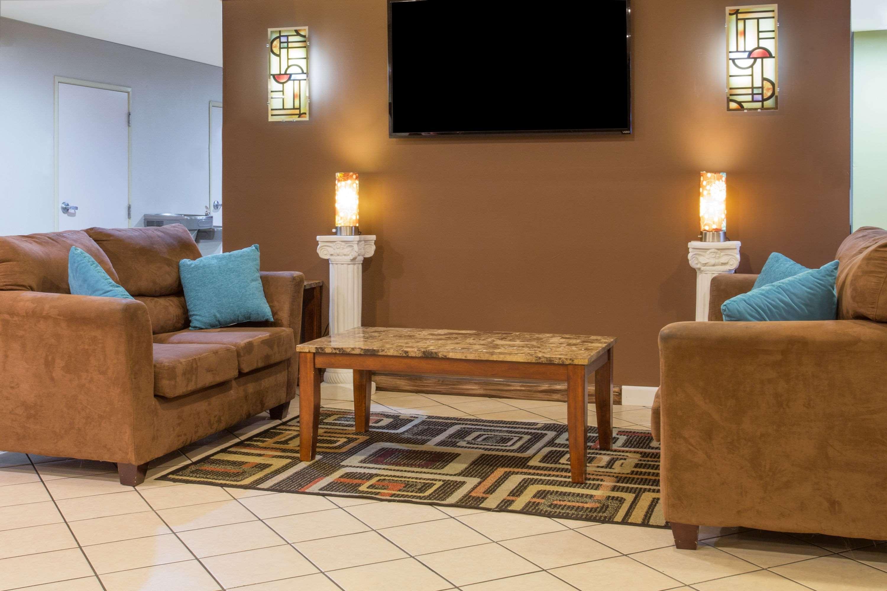 Days Inn & Suites By Wyndham Thibodaux Exterior photo