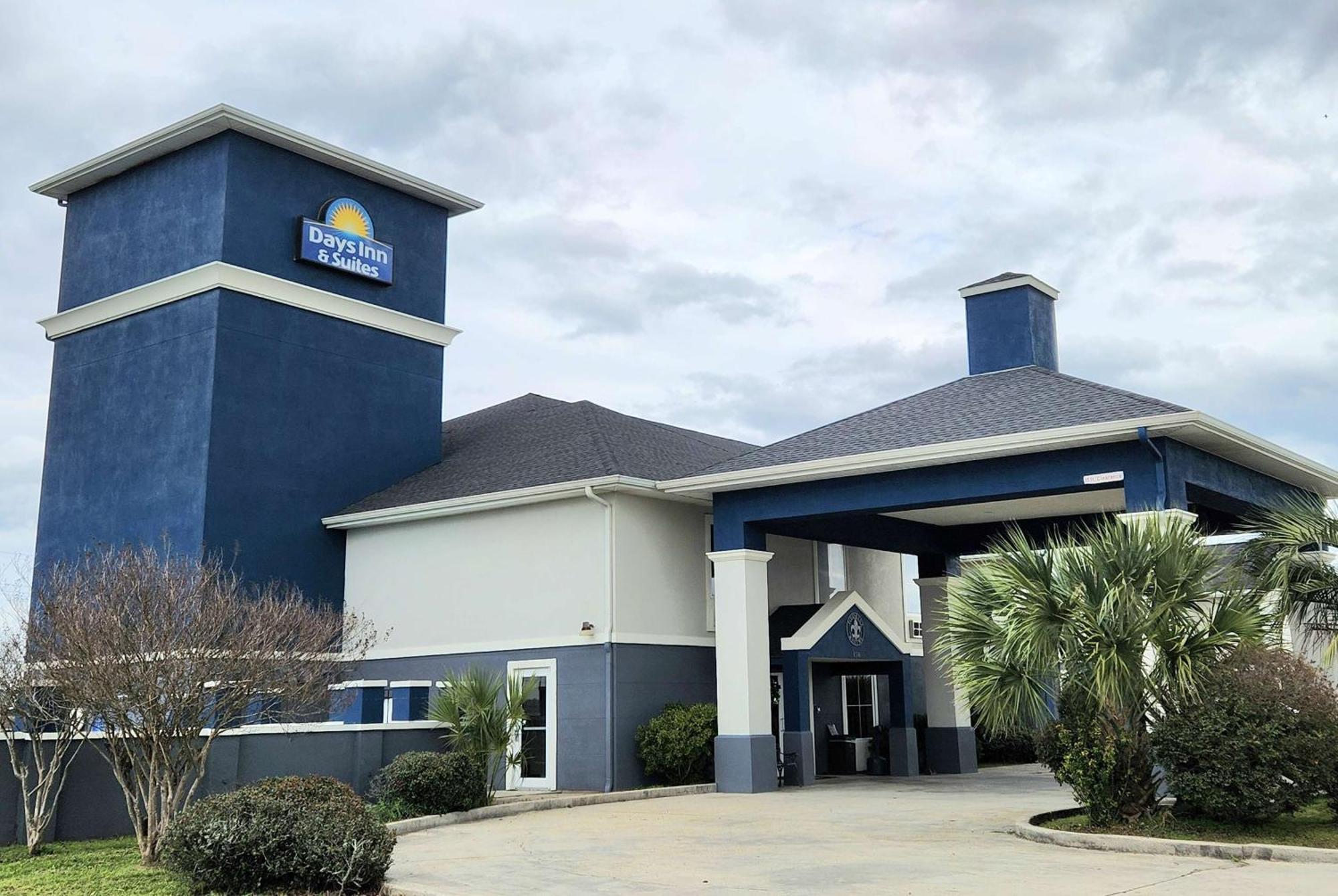 Days Inn & Suites By Wyndham Thibodaux Exterior photo