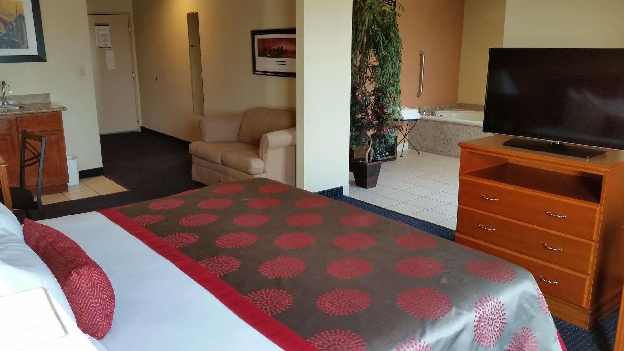 Days Inn & Suites By Wyndham Thibodaux Exterior photo