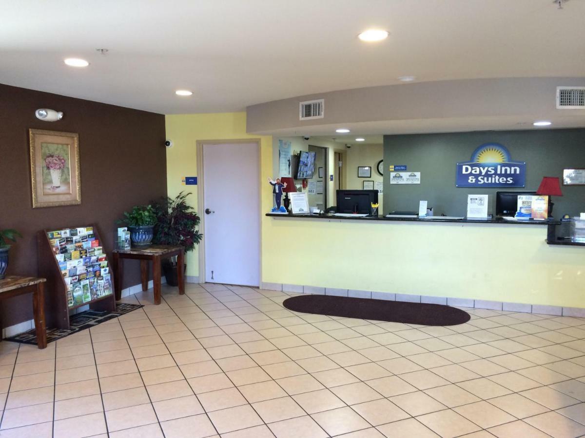 Days Inn & Suites By Wyndham Thibodaux Exterior photo